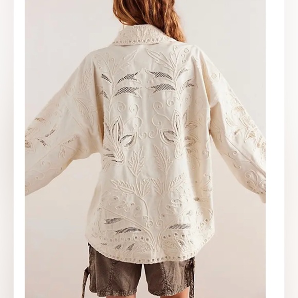 Free People Cream Jean Jacket NWT - Picture 3 of 11
